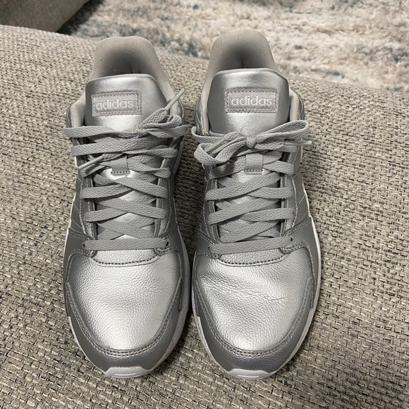 Adidas cloud foam runners - Picture 3 of 6